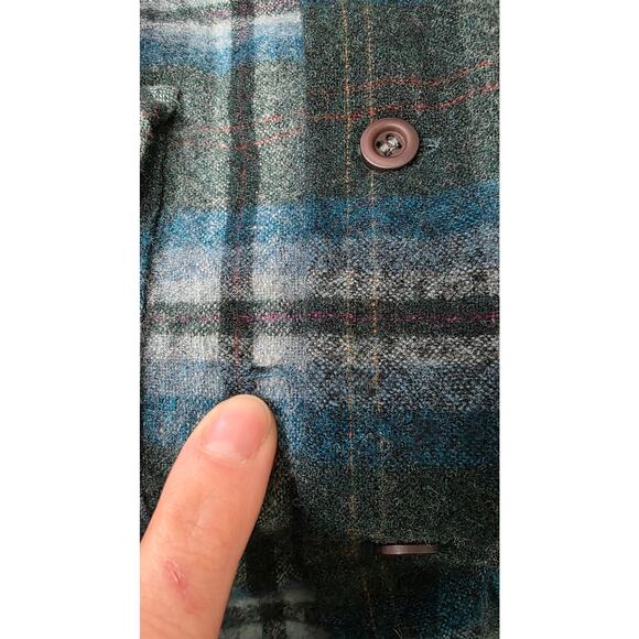 Vintage Pendleton Virgin Wool Men's Flannel Shirt Size M   DAMAGED A FEW HOLES - Picture 5 of 11